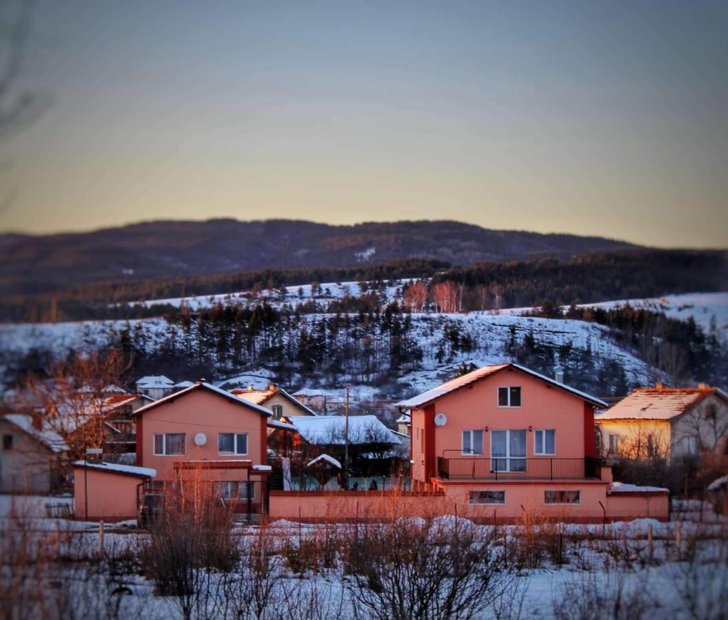 Къщи За Гости Ореха Samokov Luaran gambar