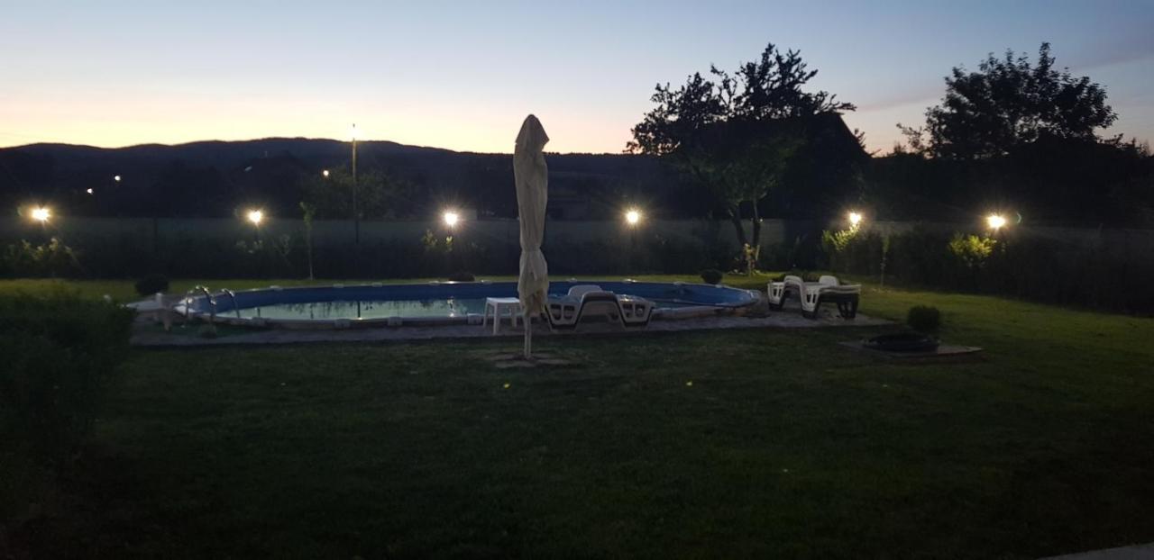 Къщи За Гости Ореха Samokov Luaran gambar