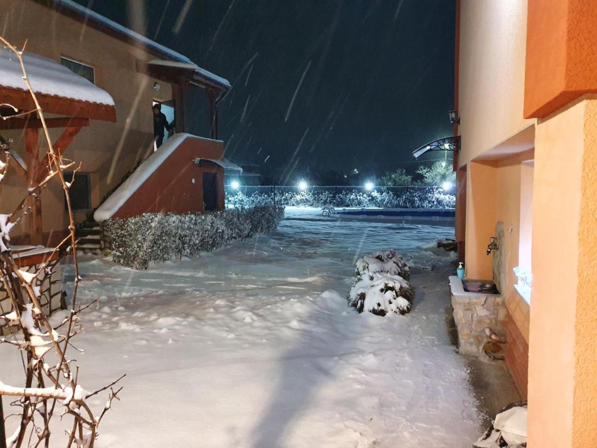 Къщи За Гости Ореха Samokov Luaran gambar