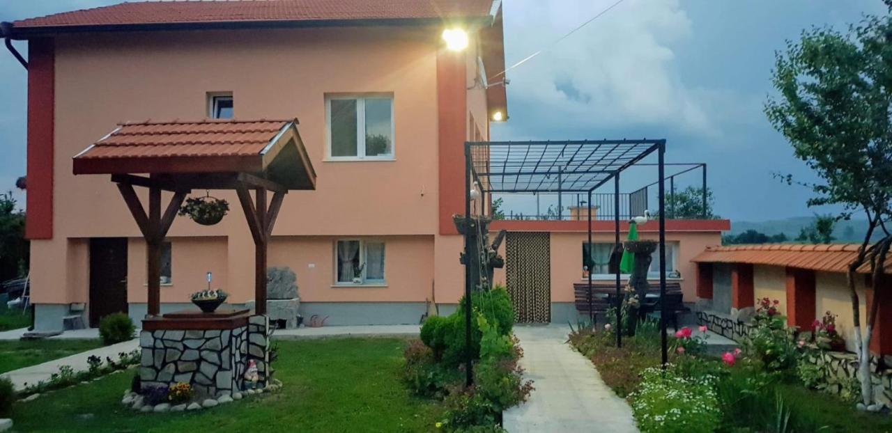 Къщи За Гости Ореха Samokov Luaran gambar